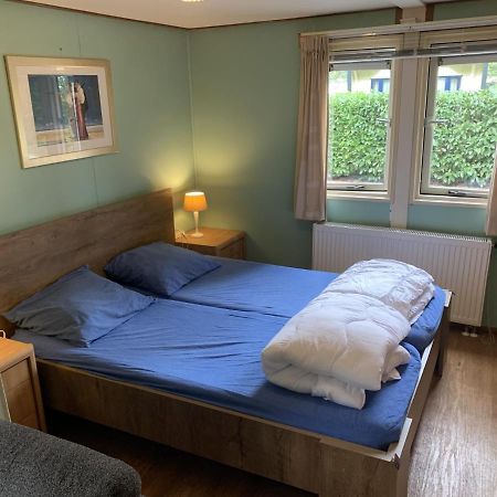 Sfeervolle Chalet Met Terras, H14 De Veldkamp, Epe, Voor 4 Personen Exterior photo