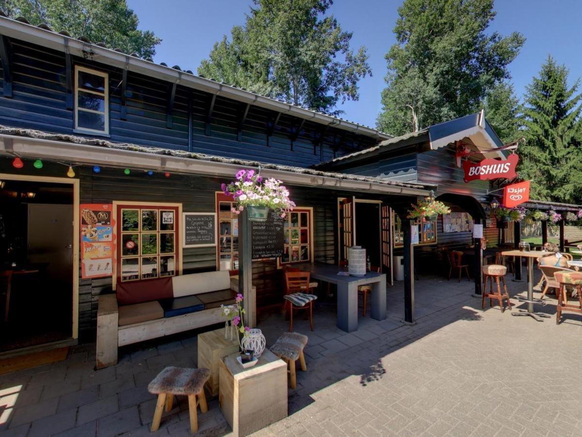 Sfeervolle Chalet Met Terras, H14 De Veldkamp, Epe, Voor 4 Personen Exterior photo